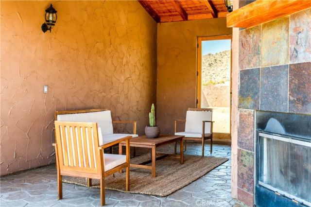 7529 Rockaway Avenue, Yucca Valley, CA 92284