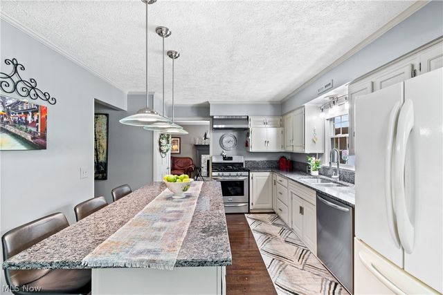 5507 Foxboro Avenue NW, Canton, OH 44718