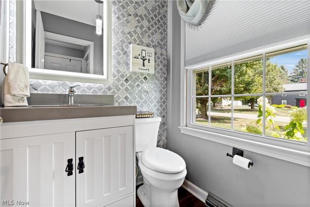 5507 Foxboro Avenue NW, Canton, OH 44718