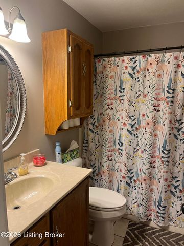 386 Tunnel Hill Rd, Elizabethtown, KY 42701