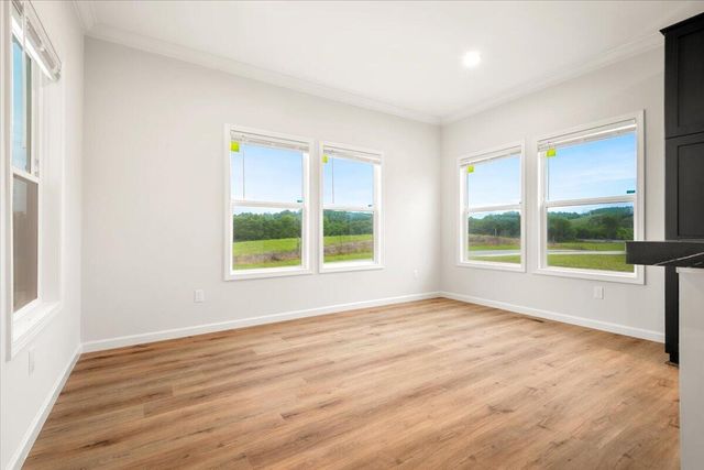 807 Sam Black Road, London, KY 40741