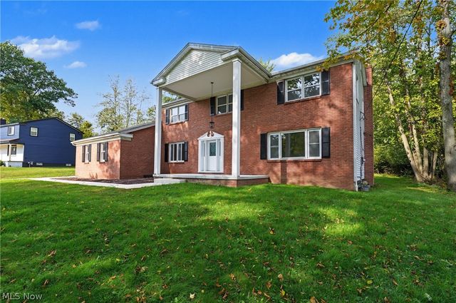 6785 Tanglewood Drive, Boardman, OH 44512