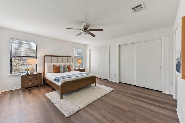 101 Bandara Woods BLVD, Elgin, TX 78621