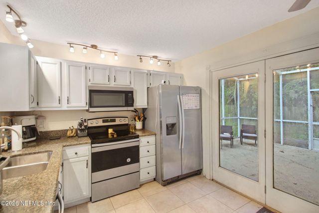 11716 VALLEY GARDEN Drive, Jacksonville, FL 32225