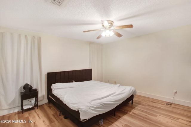 11716 VALLEY GARDEN Drive, Jacksonville, FL 32225