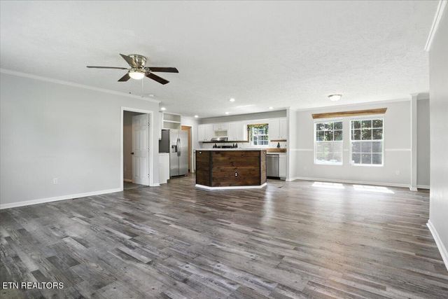 2845 Parkview Court, Maryville, TN 37803