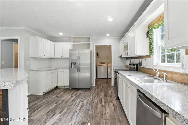 2845 Parkview Court, Maryville, TN 37803