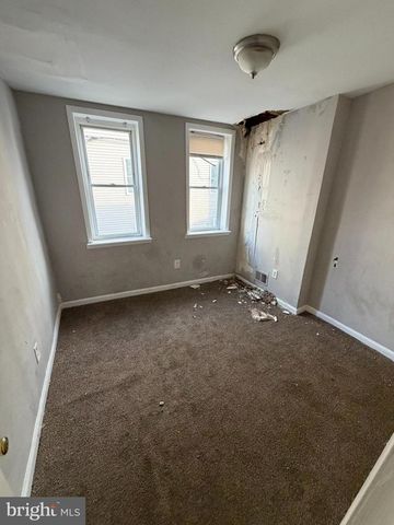 1639 S LECOUNT ST, Philadelphia, PA 19145