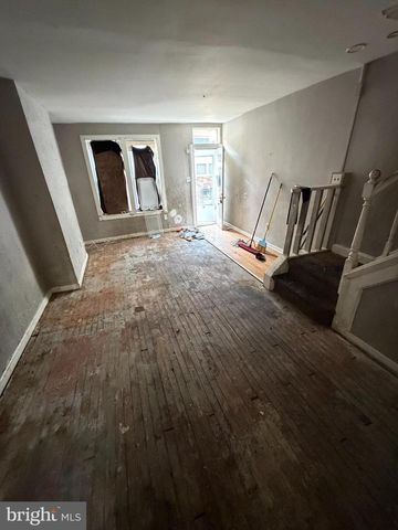 1639 S LECOUNT ST, Philadelphia, PA 19145