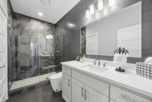 6610 Southpoint Drive, Dallas, TX 75248