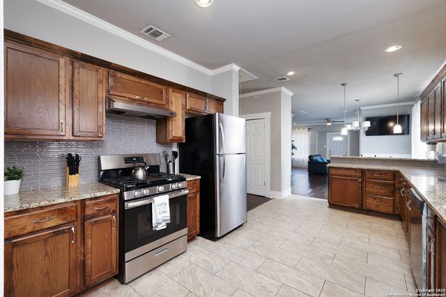 1629 W woodlawn, San Antonio, TX 78201