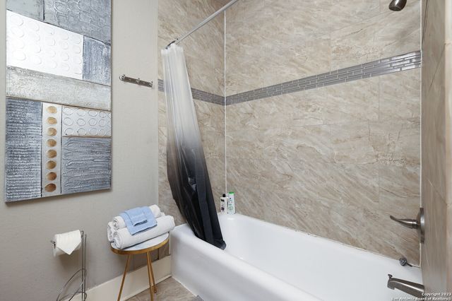 1629 W woodlawn, San Antonio, TX 78201