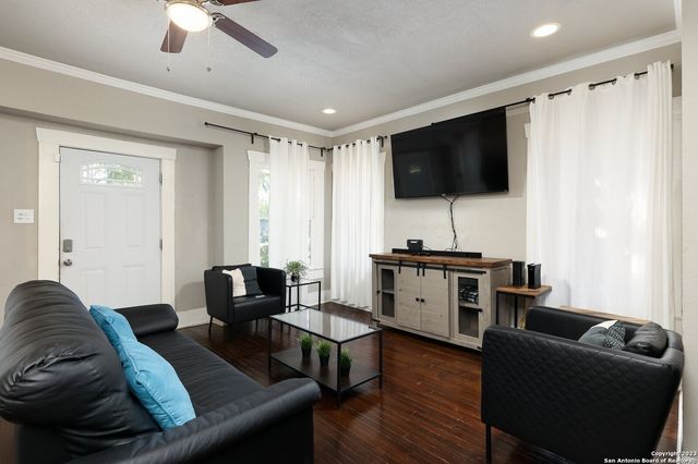 1629 W woodlawn, San Antonio, TX 78201