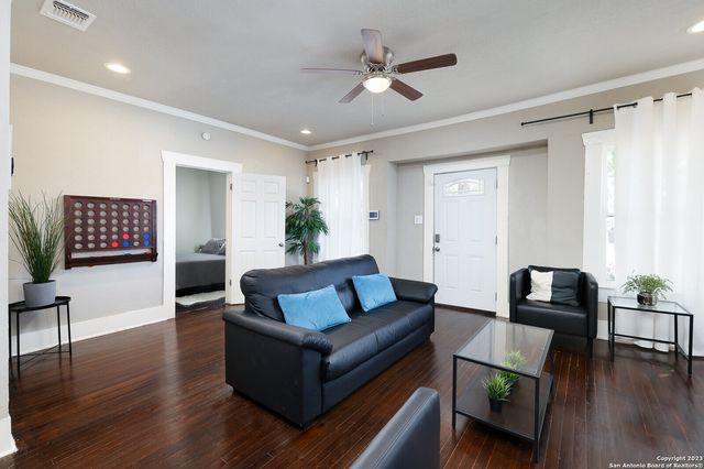 1629 W woodlawn, San Antonio, TX 78201