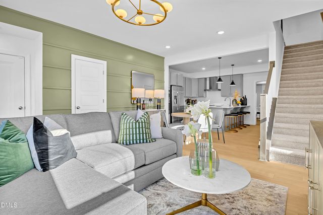 615 Hedrick Rdg Road 109, Cary, NC 27519