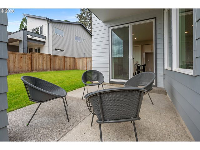 27441 Sw PONDEROSA Ave, Wilsonville, OR 97070