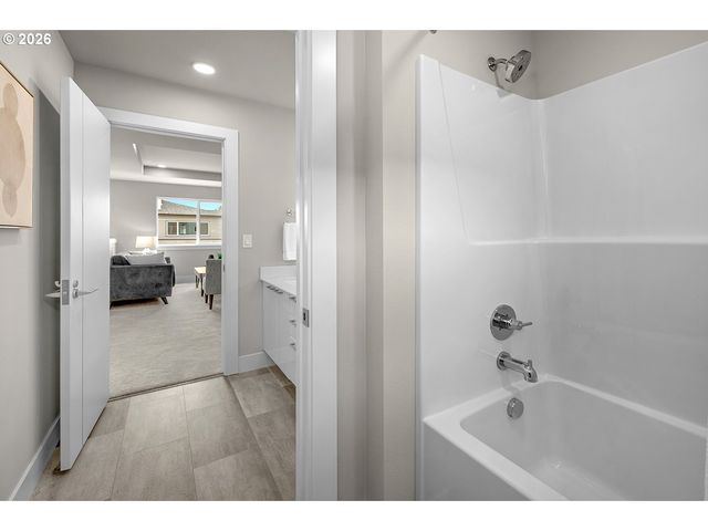 27441 Sw PONDEROSA Ave, Wilsonville, OR 97070