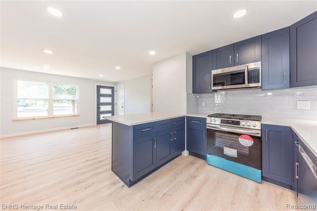 12 Trowbridge Court, Ann Arbor, MI 48108