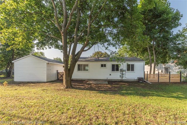 12 Trowbridge Court, Ann Arbor, MI 48108