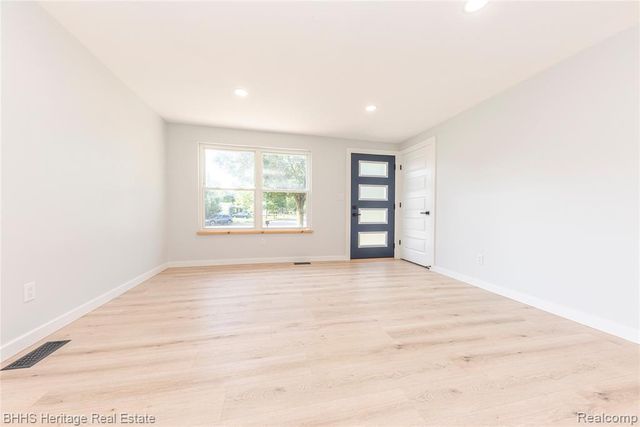 12 Trowbridge Court, Ann Arbor, MI 48108