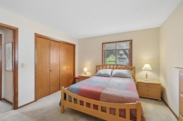 5516 Warden Avenue, Edina, MN 55436