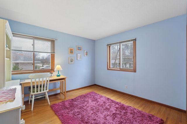 5516 Warden Avenue, Edina, MN 55436