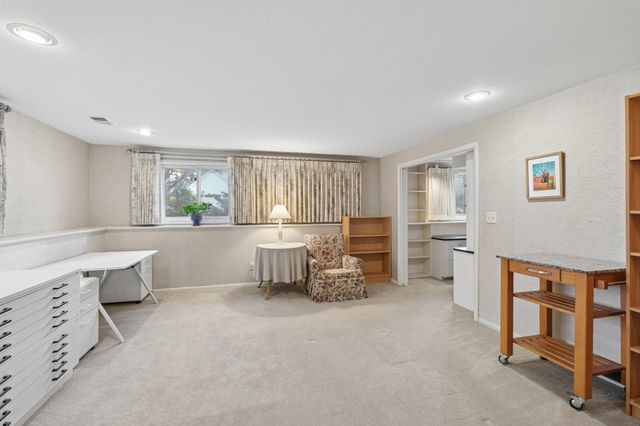 5516 Warden Avenue, Edina, MN 55436