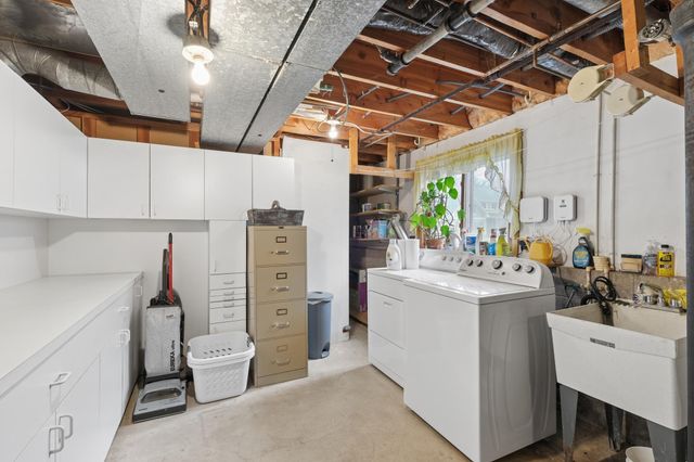 5516 Warden Avenue, Edina, MN 55436