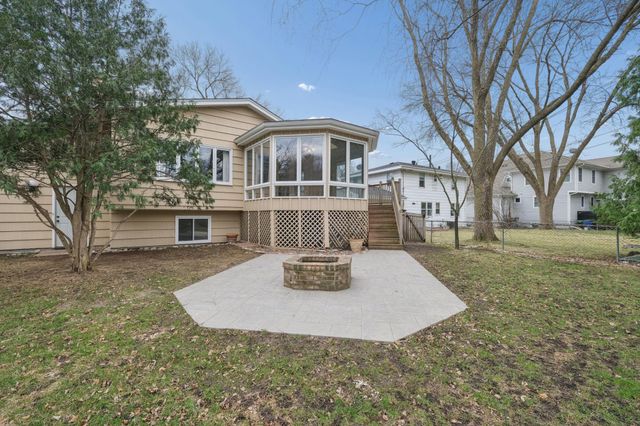 5516 Warden Avenue, Edina, MN 55436