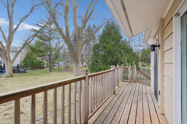 5516 Warden Avenue, Edina, MN 55436