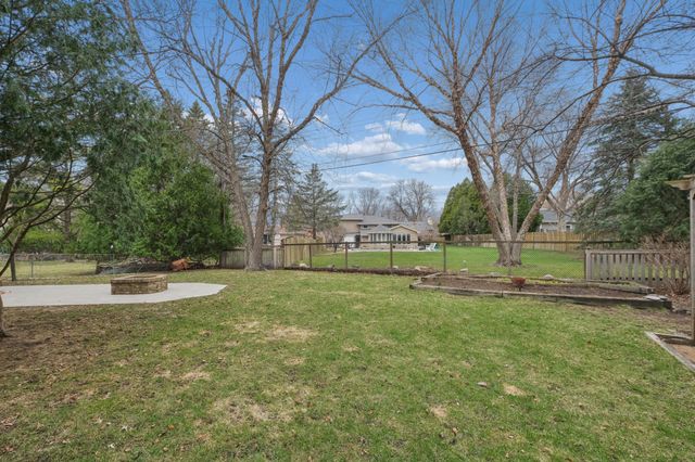 5516 Warden Avenue, Edina, MN 55436