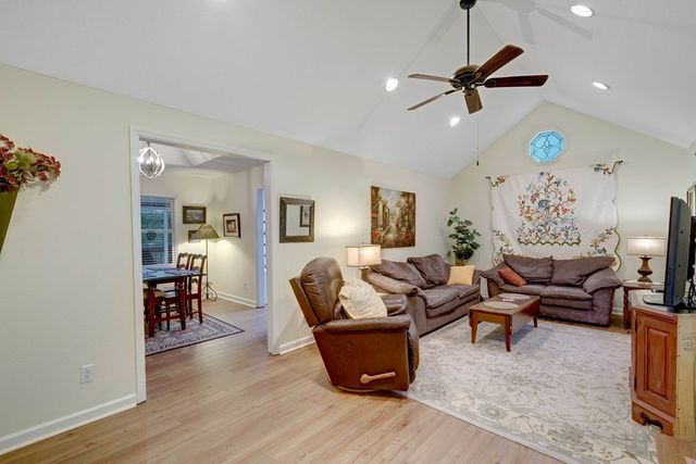 125 Jess Hooper Drive, Hayesville, NC 28904