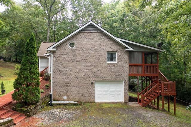 125 Jess Hooper Drive, Hayesville, NC 28904