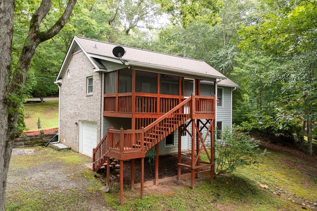 125 Jess Hooper Drive, Hayesville, NC 28904