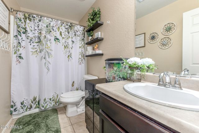 4730 W GELDING Drive, Glendale, AZ 85306