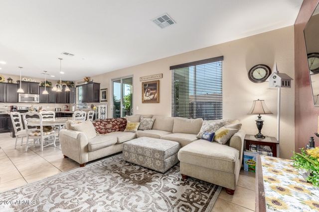 4730 W GELDING Drive, Glendale, AZ 85306