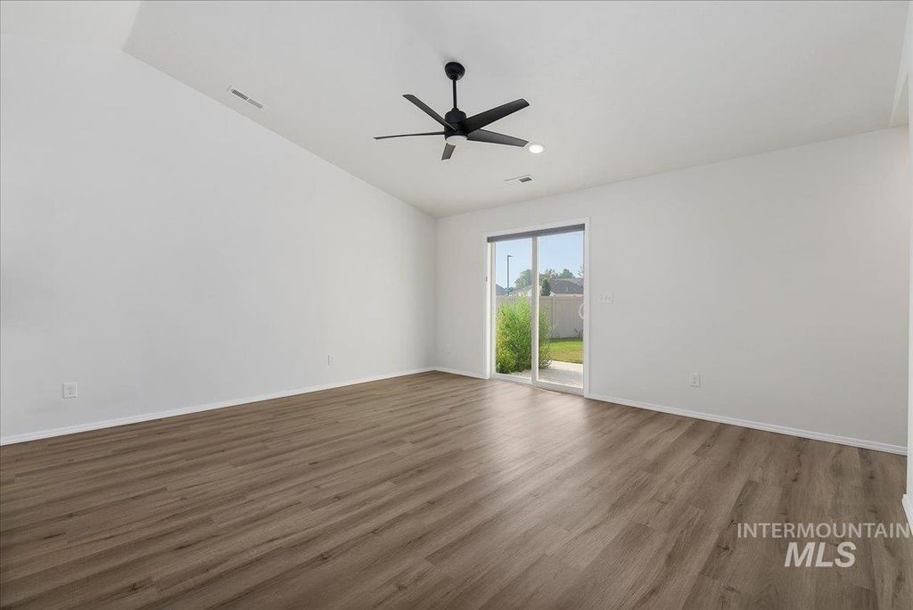 12833 Ashfield, Caldwell, ID 83607 photo 4