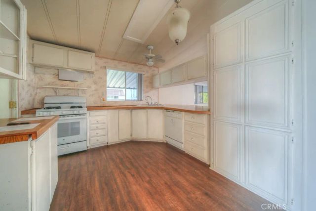 26151 Kentia Palm Drive, Homeland, CA 92548
