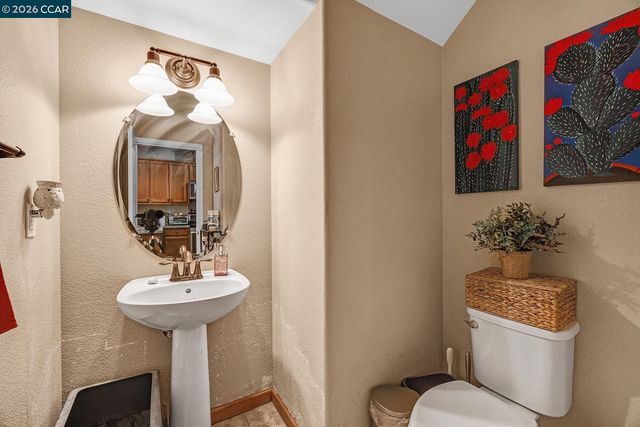 108 Arcangel Way, San Pablo, CA 94806