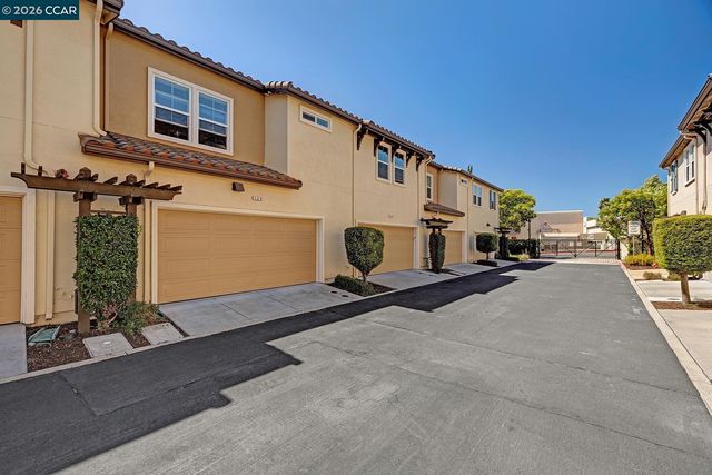108 Arcangel Way, San Pablo, CA 94806