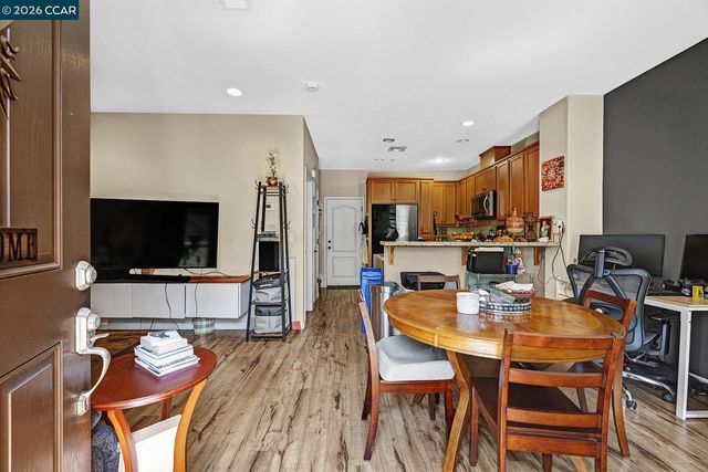 108 Arcangel Way, San Pablo, CA 94806
