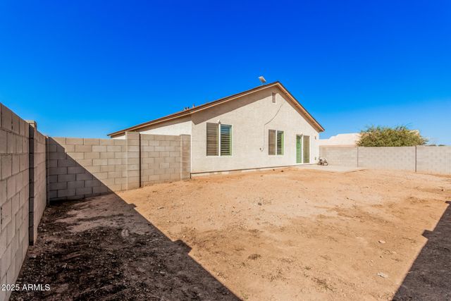 14815 S Redondo Road, Arizona City, AZ 85123