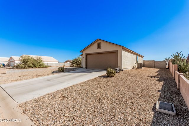 14815 S Redondo Road, Arizona City, AZ 85123
