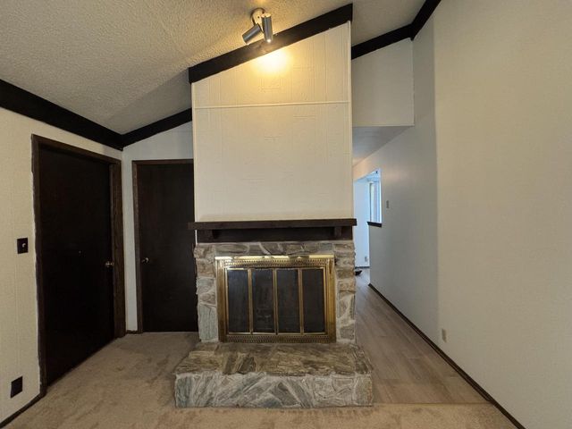 2330 S Brookside PARKWAY, New Berlin, WI 53151