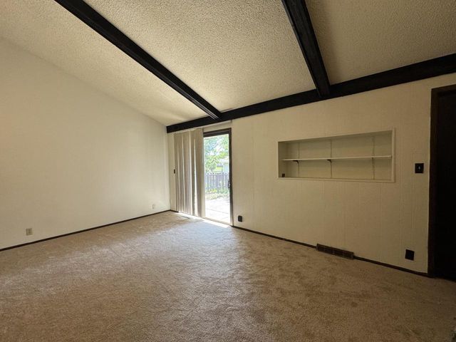 2330 S Brookside PARKWAY, New Berlin, WI 53151