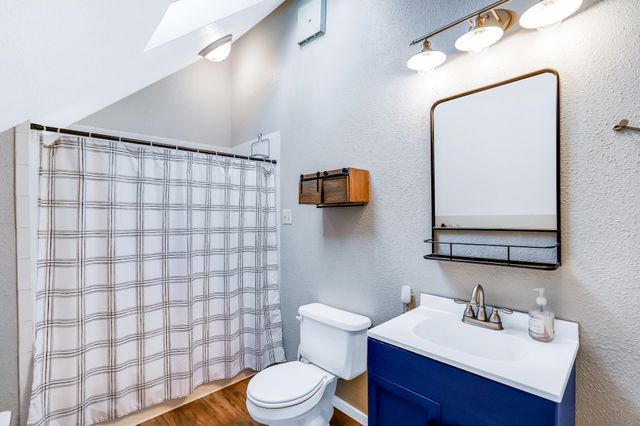 1412 E 15th Ave, Spokane, WA 99203