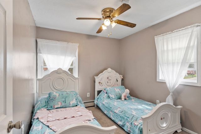 53 Laurel Hill Rd, Southbridge, MA 01550