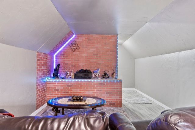 53 Laurel Hill Rd, Southbridge, MA 01550