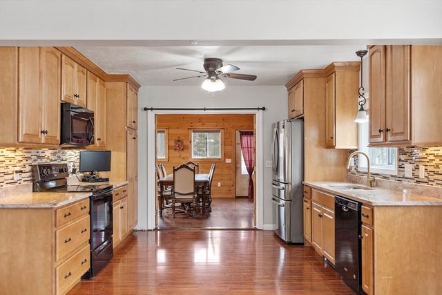 53 Laurel Hill Rd, Southbridge, MA 01550
