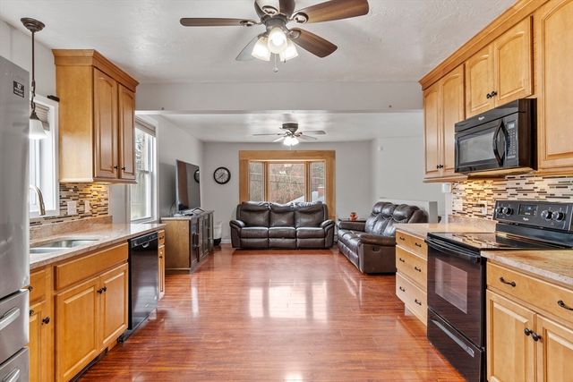 53 Laurel Hill Rd, Southbridge, MA 01550